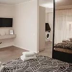 White House Iris Napoca - 5 Apartament *