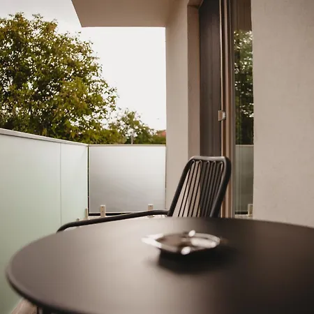 White House Iris Napoca - 5 Apartment