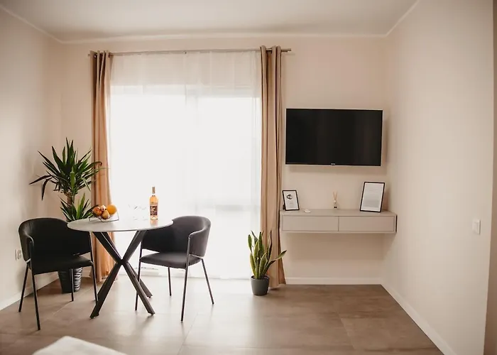 White House Iris Napoca - 5 Apartment