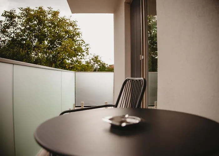 White House Iris Napoca - 5 Apartment